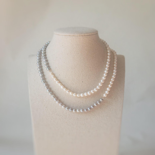 a12 超美品　本真珠　パール　グレー　ホワイト　超ロング　4重ネックレス 14kgf】ロングネックレス(ショートナー付き)〜淡水パール(ホワイト