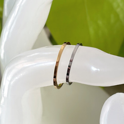 1mm角リング 2色セット ピンキーリング ステンレスリング レディース指輪 金属アレルギー対応 スキンリング 3枚目の画像