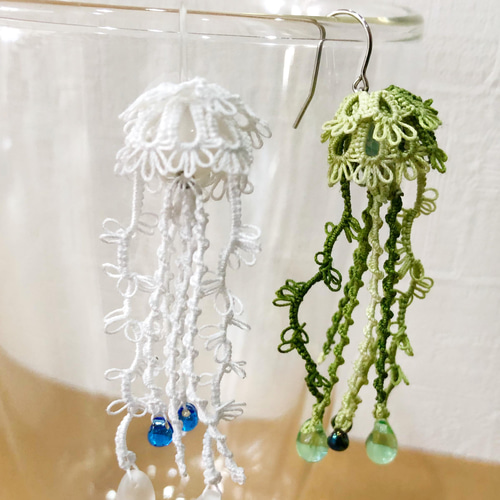 送料無料 再販 タティングレース×チェコビーズ 片耳用 jelly fish