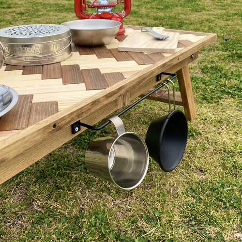 ◇一点物◇キャンプテーブル[綺麗なヘリンボーン天板＊折りたたみ可能