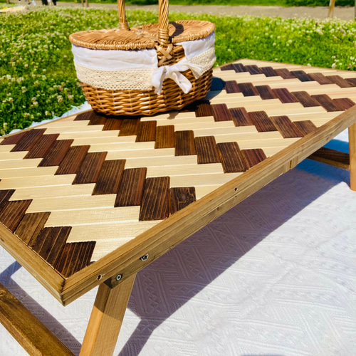 ◇一点物◇キャンプテーブル[綺麗なヘリンボーン天板＊折りたたみ可能