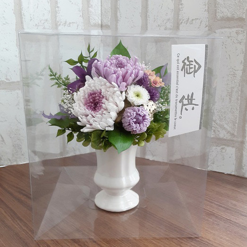 ホワイトリリーと菊のプリザーブドフラワーアレンジメント仏花 ホワイトリリーと菊のプリザーブドフラワーアレンジメント仏花