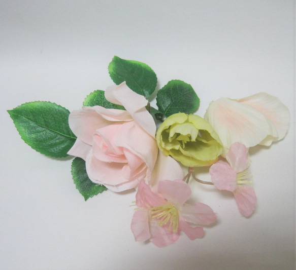 桜、チューリップのキャスケードブーケ♪ブートニア付き♪生花みたいに綺麗な造花です♪高品質なのに安い 16枚目の画像