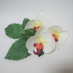 ダリアと胡蝶蘭のクレッセントブーケ♪ブートニア付き♪生花みたいに綺麗な造花です♪高品質なのに安い 20枚目の画像