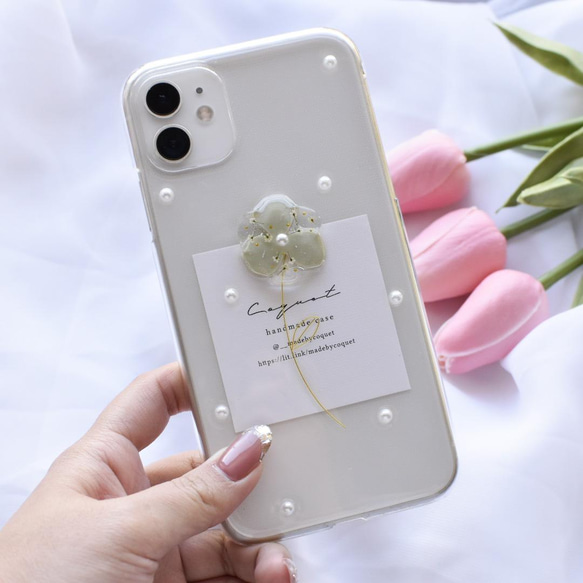 お花とパールのスマホケース(pistachio) 全機種対応 iPhoneケース Xperia Galaxy 全機種対応 1枚目の画像