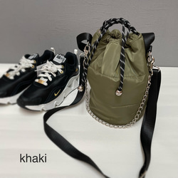 【SALE】ナイロン × チェーン カジュアル 3way 巾着 バッグ　khaki 14枚目の画像