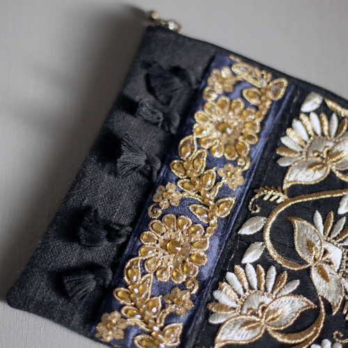 ラスト1点】インドブレード＆麻スラブ ファスナーポーチ 刺繍 ライン