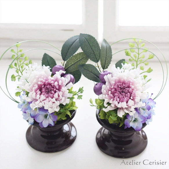 【特割】輪菊の仏花 SSサイズ（紫白菊）一対（2個1セット）お供え花 プリザーブドフラワー 2枚目の画像