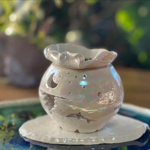 海と月と太陽☀️の灯りが揺れる真珠色に光る陶器の茶香炉 アロマ