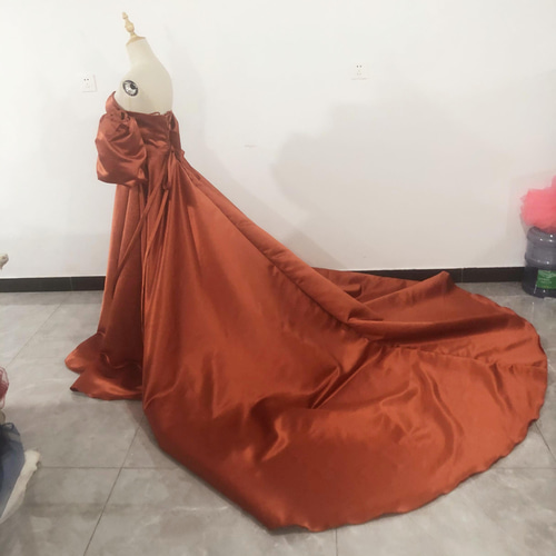 高品質！テラコッタ カラードレス 編み上げ 華やかなトレーン  