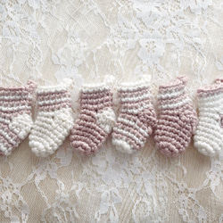 【期間限定】クリスマスガーランド ミニ靴下 ピンク×ホワイトカラー 2枚目の画像
