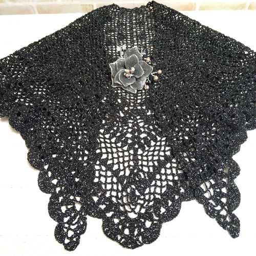 ☆新品 ハンドメイド作品 ブラックレース三角ショール¥15000