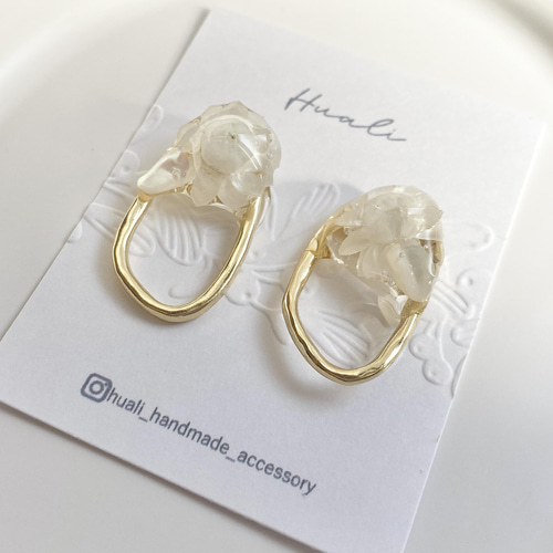 レジン ピアス エクリュホワイト 春 夏 ドライフラワー 1粒タイプ 不