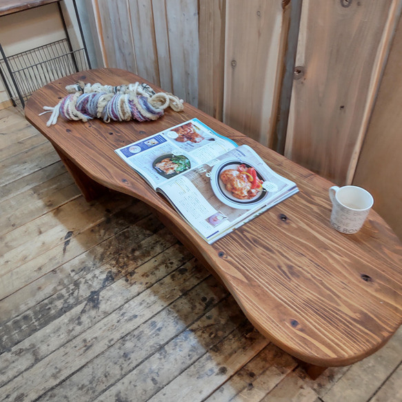 柔らかな曲線 リビングテーブル ローテーブル 135cm×45cm×35cm 4枚目の画像