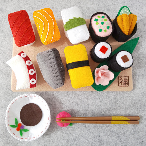 ネタが取り外せる＊フェルトのお寿司＊板盛り寿司＊おままごと＊食品 