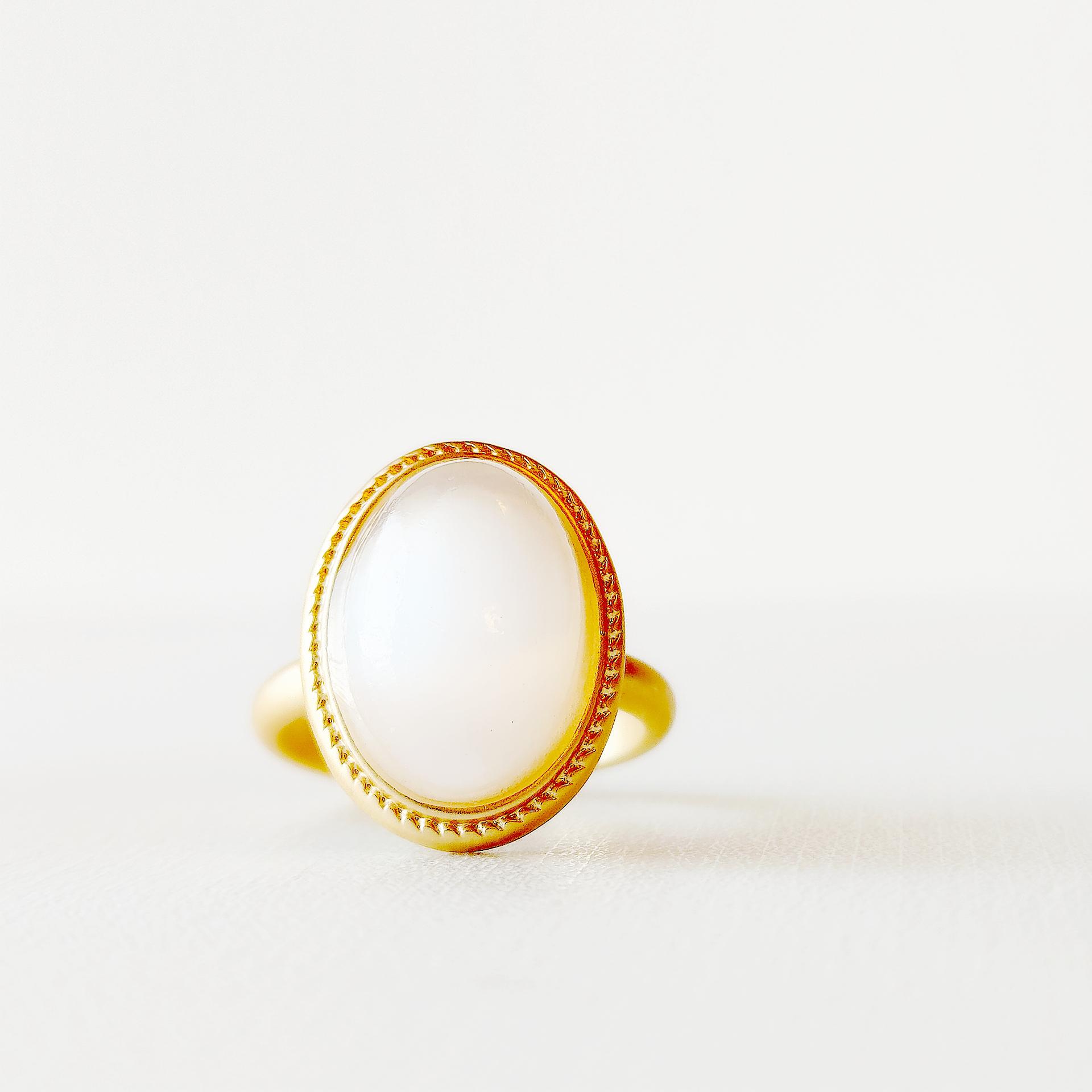 美品　 フリュイジョリ　天然石　マグネサイト　リング セレナイトリング 天然石 天然石リング アクセサリー シンプル
