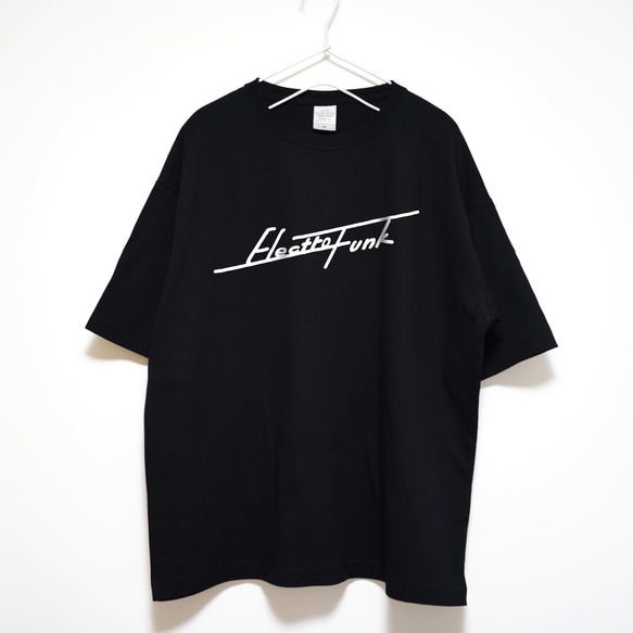 80sエレクトロファンクをデザインした音楽系ビックシルエットTシャツ