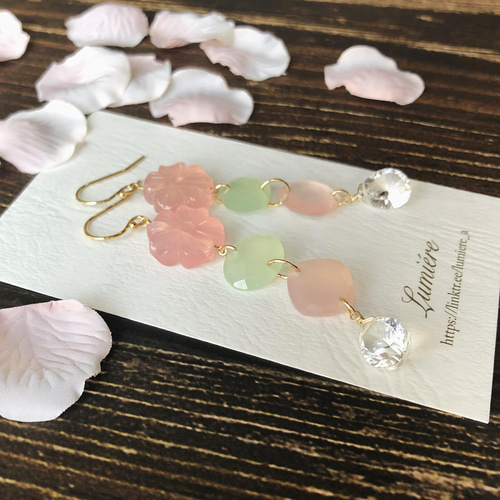 14kgf＊ピンクオニキスのフラワーカービングとクリスタルの