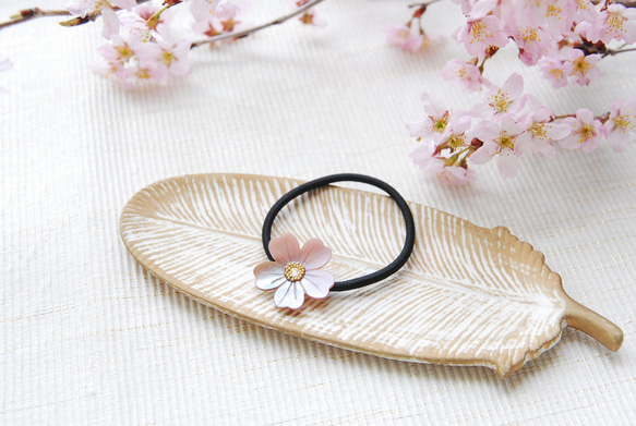 桜 シェル入り ヘアゴム