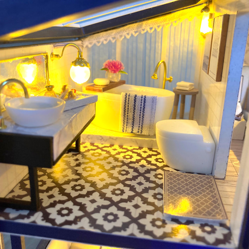 7月3日までの限定価格》プール付ハウス ミニチュア ドールハウス 完成