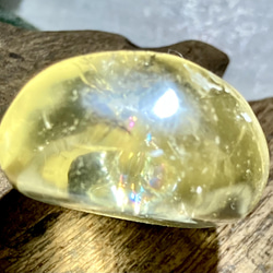 変革の石✨ 万華鏡　オウロヴェルデクォーツ メタモルフォーゼス　タンブル 3枚目の画像