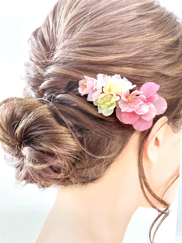 桜のヘアクリップ〜春を感じるアクセサリー〜 1枚目の画像