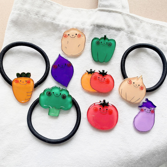 名入れ可】野菜 ブローチ/ヘアゴム/マグネット/キーホルダー【トマト