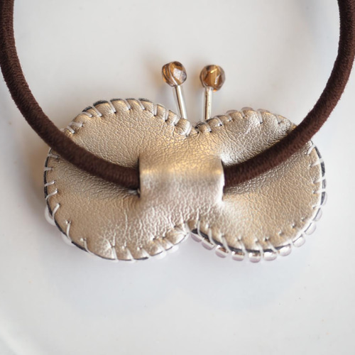 ナチュラル ぷっくり ヘアゴム ビーズ刺繍 ブラウン シンプル