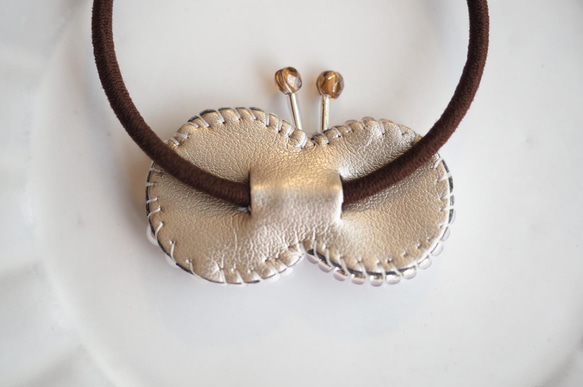 ちょうちょのヘアゴム✨ビーズ刺繍(ペールピンク) ほっこり♡北欧　キッズ　女の子♪ 3枚目の画像