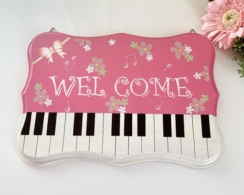 華やかピンク♡ピアノ鍵盤模様のウェルカムボード トールペイント