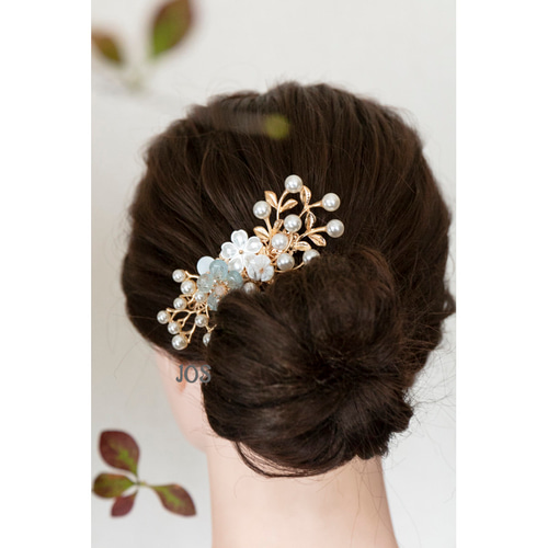 天然石アクアマリンのお花と白蝶貝シェル花 バレッタ パール ヘア