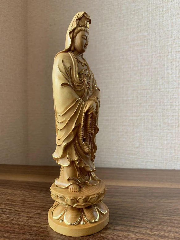 木彫　仏像　観音菩薩様像　ツゲ、金箔 3枚目の画像
