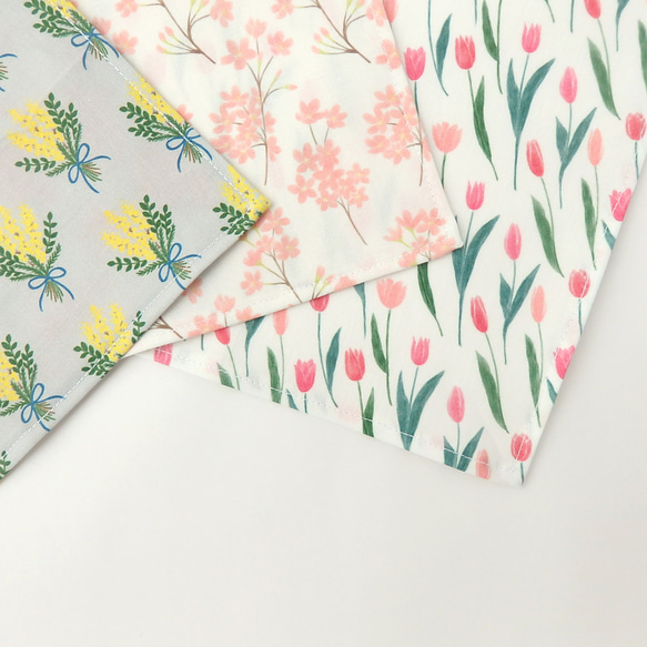 人気の花のコットンハンカチの3枚ギフトセット〈ミモザ・チューリップ・桜〉 4枚目の画像