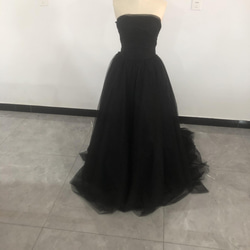 エレガント 黒 パーティードレス ソフトチュール ロングトレーン 発表  