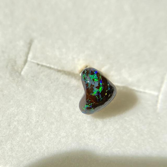 天然アイアンオパール14kgf片耳ピアス☆オーストラリア・Yowah産原石から磨いた１点もの！ 12枚目の画像