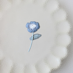 【ネモフィラブローチⒶ ナチュラルブルー 】オートクチュール刺繍ブローチ 10枚目の画像