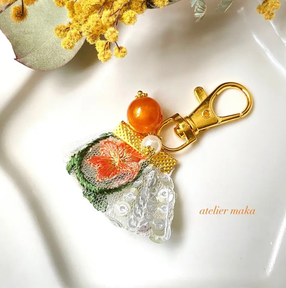 ♪370❤️ 天然石　ラピスラズリ　花　アンティーク　マスクチェーン　ハンドメイド ♪370❤️ 天然石 ラピスラズリ 花 アンティーク マスクチェーン