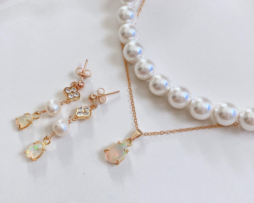 【虹入り】2)宝石質AAAオパールのシンプルネックレス 宝石質スカイブルートパーズ 大粒AAA品質 14KGF 美しさが映える