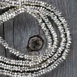 ナガ族オールドビーズ オレンジ(極小) ビーズ up to you! 通販