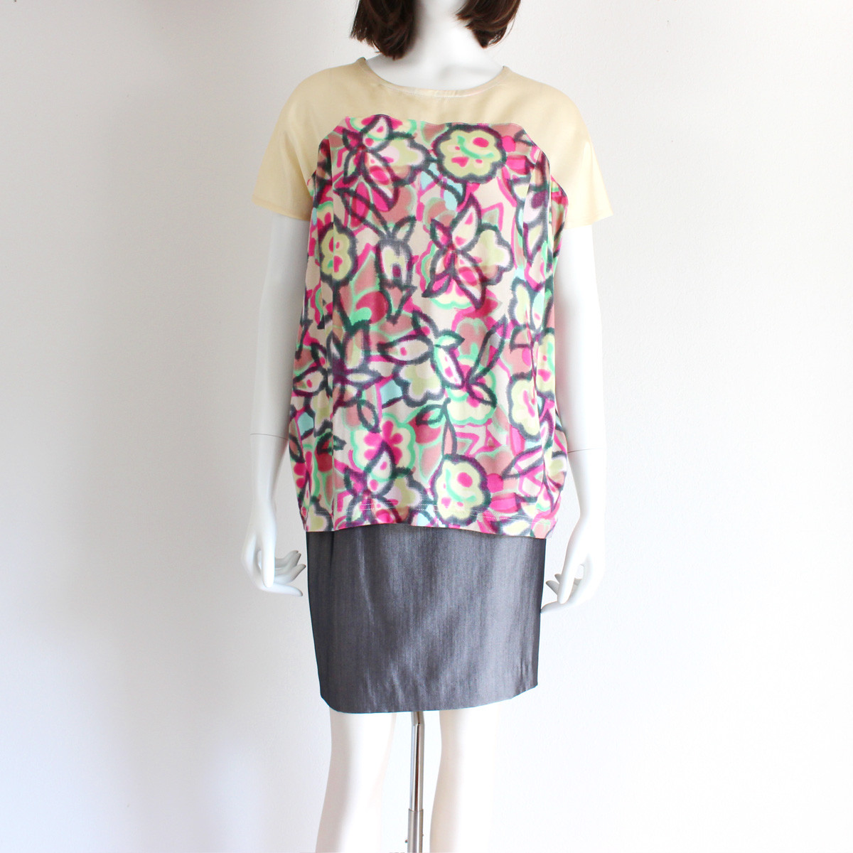 プルオーバー ブラウス 花柄 プリント 生地 イタリア製【定価25,300円】