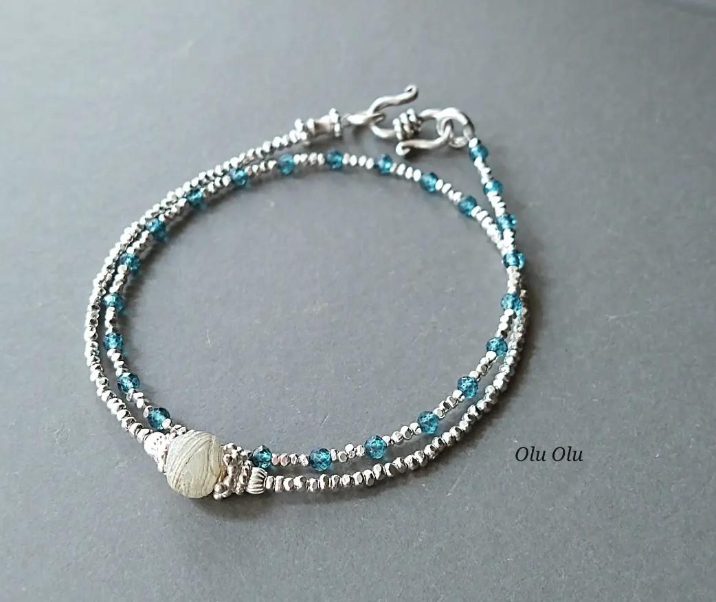 アンティークドゴンビーズ×ロンドンブルートパーズ×カレンシルバーのブレスレット