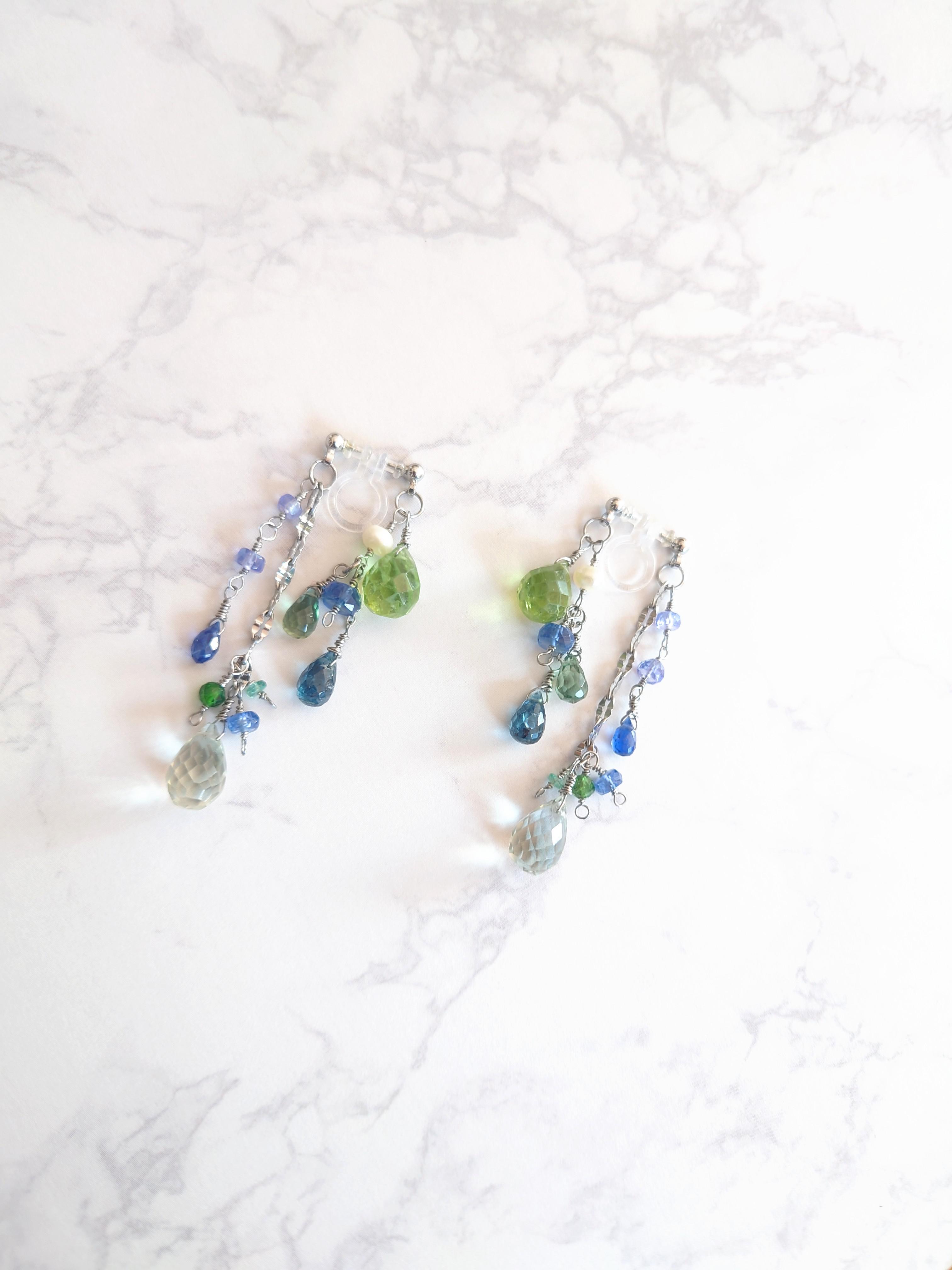 サージカルステンレスluxe✨ベリドットやカイヤナイトなど青緑系希少石のゴージャスボリューミーピアス風イヤリング