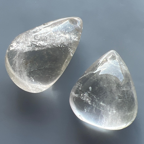 濁りあり 水晶 穴あきタンブル 2個セット nl 4669 天然石 pinky 通販