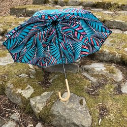 日傘／UVカット／晴雨兼用／竹ハンドル／アフリカンプリント／leaf 傘
