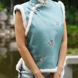 手作りチャイナドレス ブラウス 女性 ファッショナブルな刺繍 袖なし ピュアシルク製 オールハンドメイド一枚のみ#102 2枚目の画像