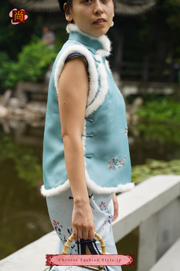 手作りチャイナドレス ブラウス 女性 ファッショナブルな刺繍 袖なし ピュアシルク製 オールハンドメイド一枚のみ#102 4枚目の画像
