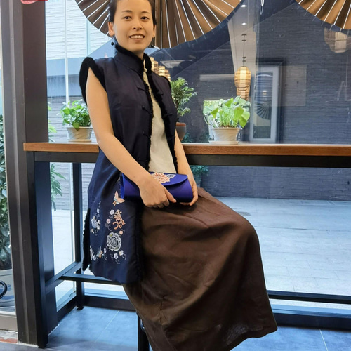 手作りチャイナドレス ブラウス 女性 ファッショナブルな刺繍 袖なし 