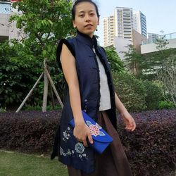 手作りチャイナドレス ブラウス 女性 ファッショナブルな刺繍 袖なし ピュアシルク製 オールハンドメイド一枚のみ#103 5枚目の画像
