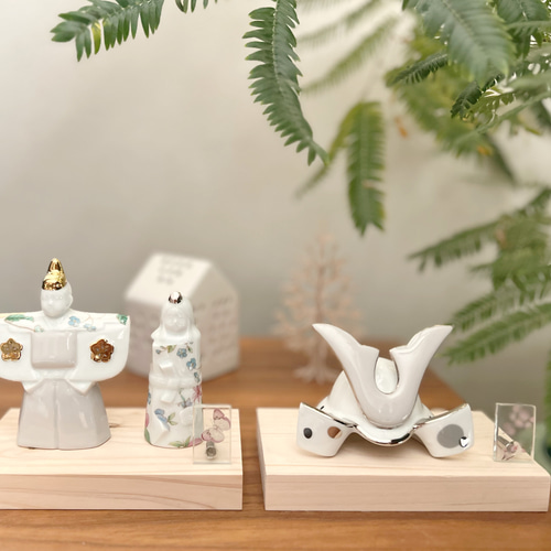 かぶと】【兜】北欧風グレージュの陶器製かぶと。ガラスの高級名入れ札