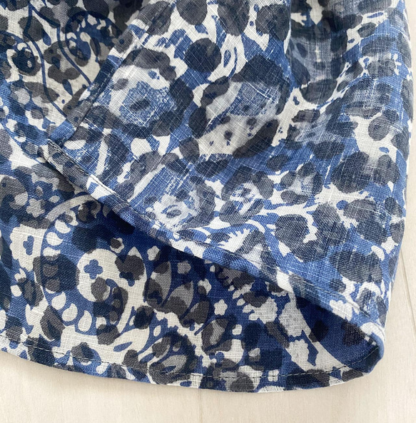 残少⭐️5点売れました⭐️大きめ イタリア製 リネン ペイズリー 青 x グレー 軽い 春 夏 秋 スカーフ ストール 6枚目の画像